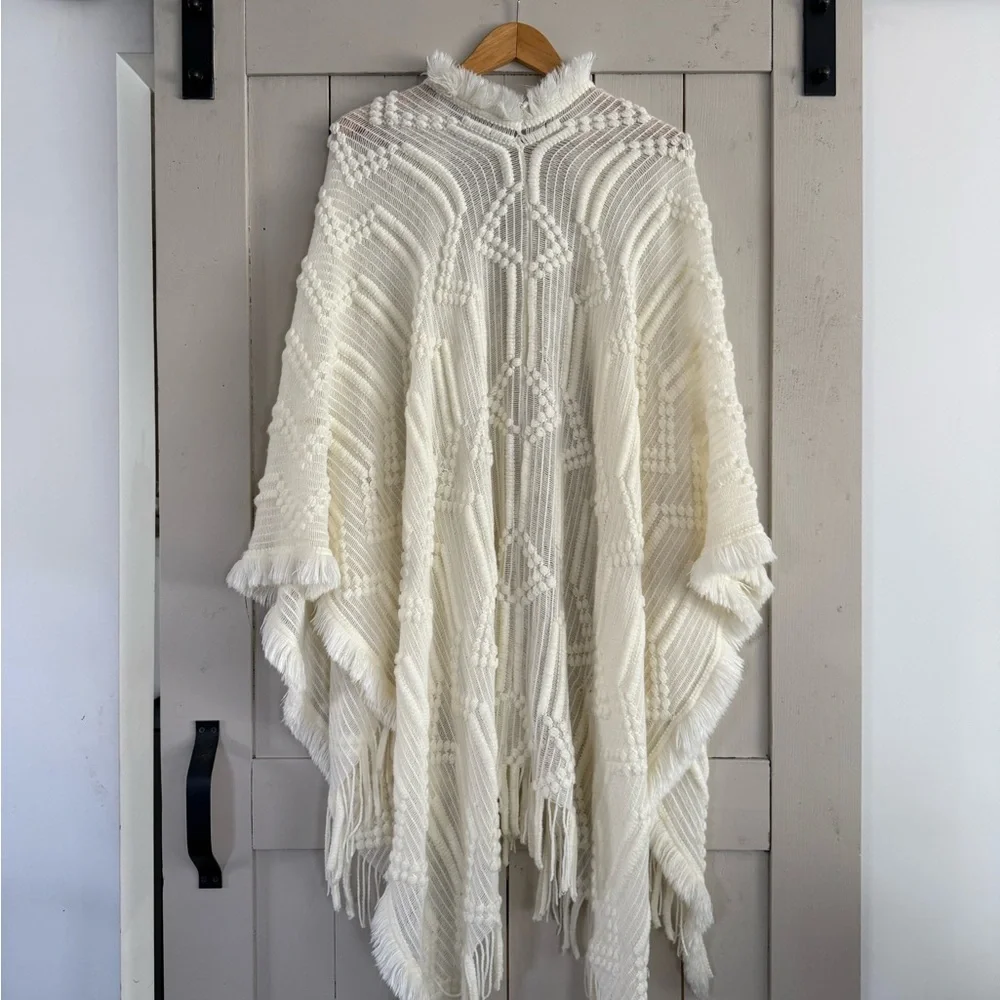 Vintage Cream Fringe Knit Throw poncho Shawl